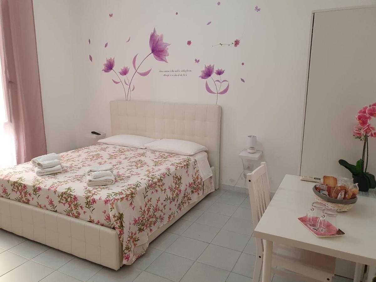 Le Tre Orchidee Bed and Breakfast Salerno Eksteriør billede