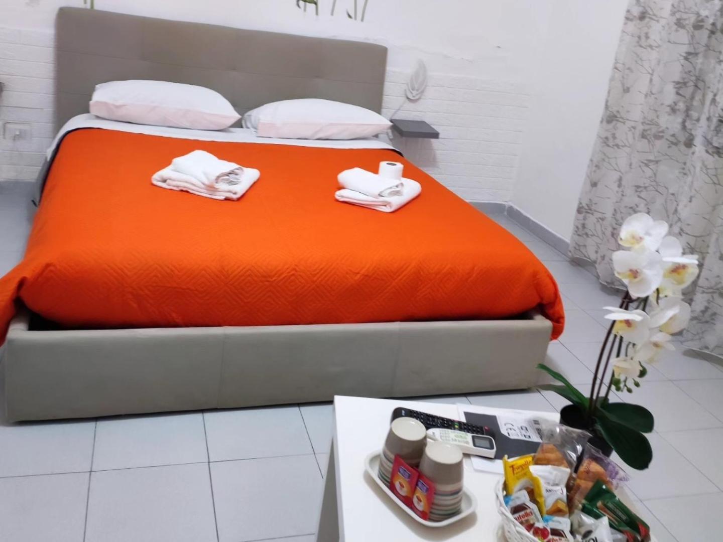Le Tre Orchidee Bed and Breakfast Salerno Eksteriør billede